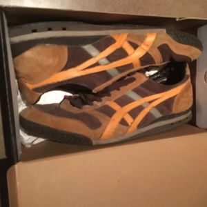 ONITSUKA TIGER Suede Shoe